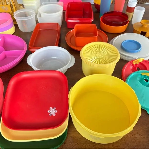 HUGE LOT - VINTAGE TUPPERWARE